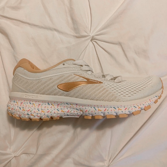 brooks sprinkle running shoes